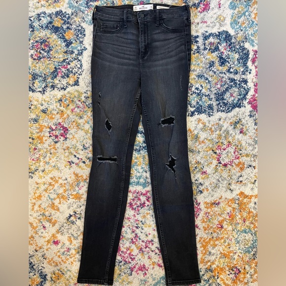 Hollister Jeans - Picture 1 of 1